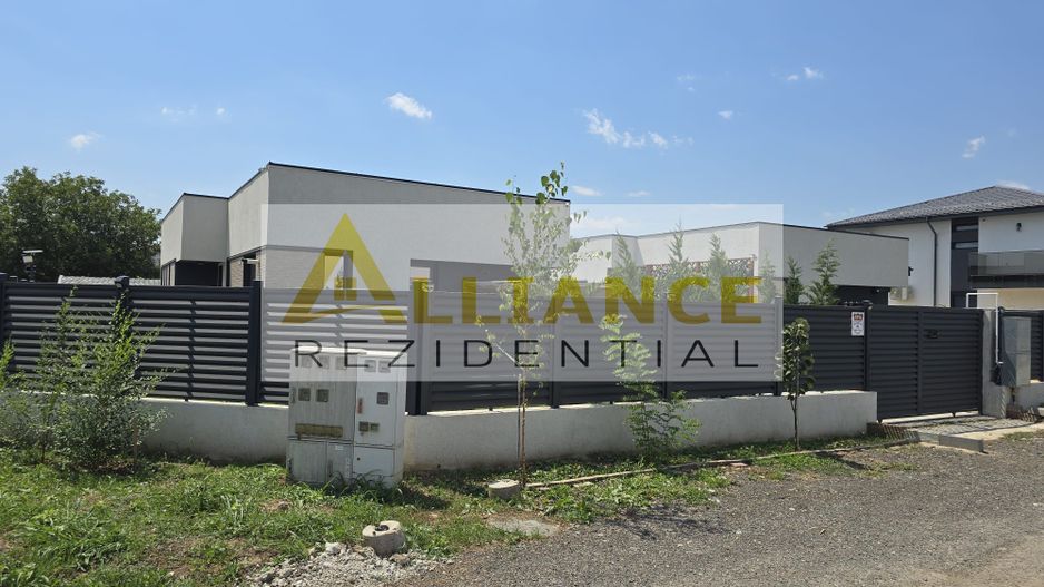 Casa 4 Camere | 500 m de Blv. - Poză 2