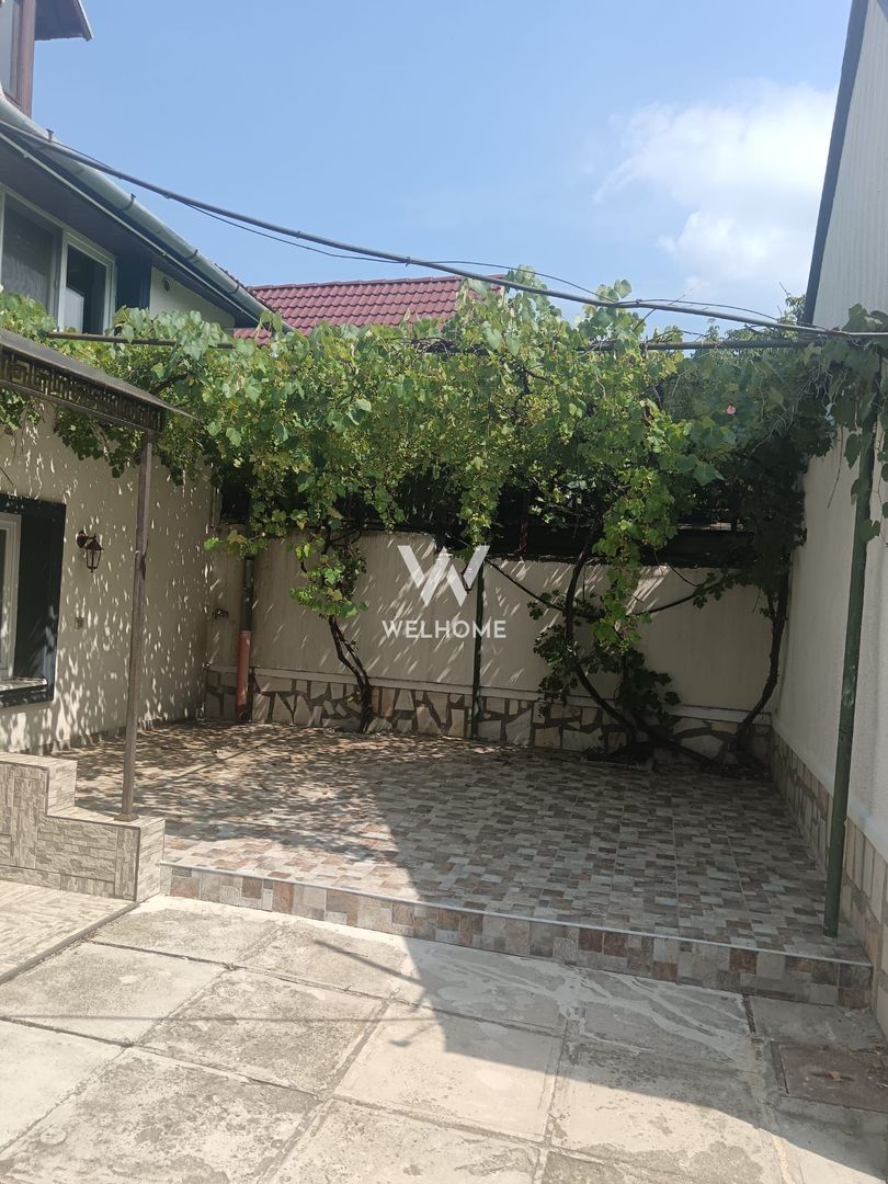 Casă individuală cu 2 apartamente separate, teren 650 mp, garaj și terasă - Poză 12