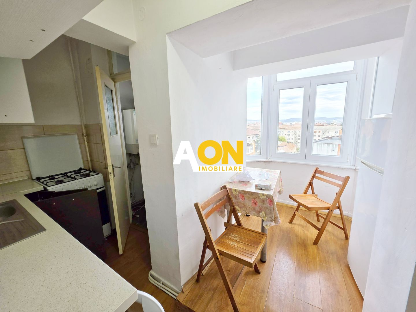 Garsoniera decomandata, 28 mp utili, zona Parc Cetate - Poză 4