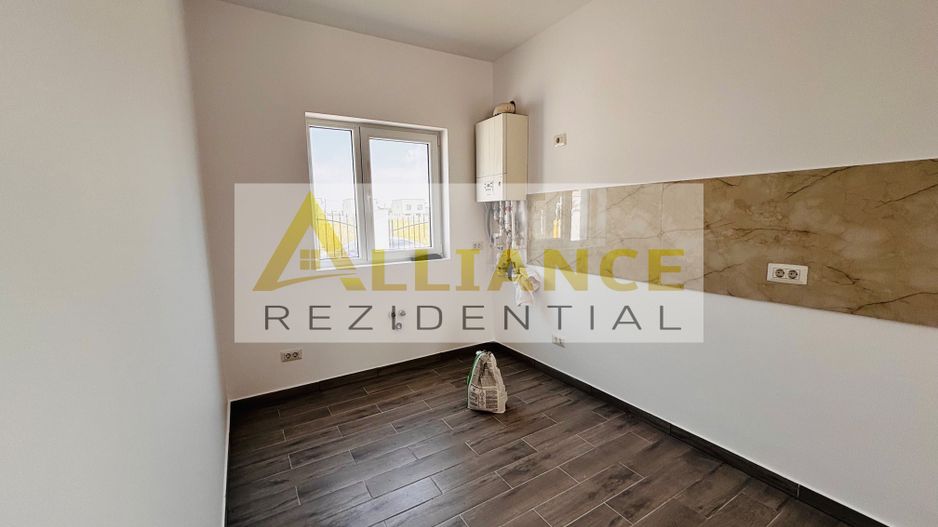 Casa tip duplex , 4 camere , 3 băi , 120 mp utili ! - Poză 6