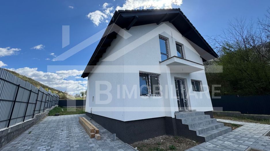 Casa cu 5 camere, 128mp, Zona Corunca - Poză 1