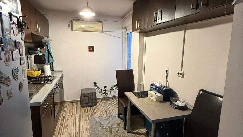 3 camere decomandat Metrou Crângași + Parcare - Poză 6