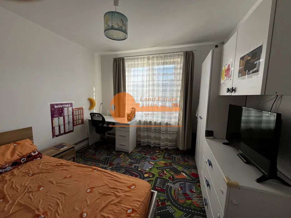 Apartament 3 camere Gorjului (Bl.1980 + centrala) - Poză 3