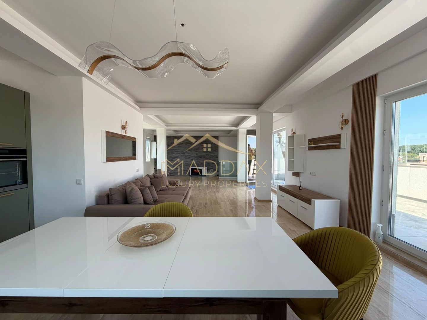 Duplex cu 4 Camere *211mp* Mobilat Complet/ 1 parking / Erou Iancu Nicolae - Poză 3