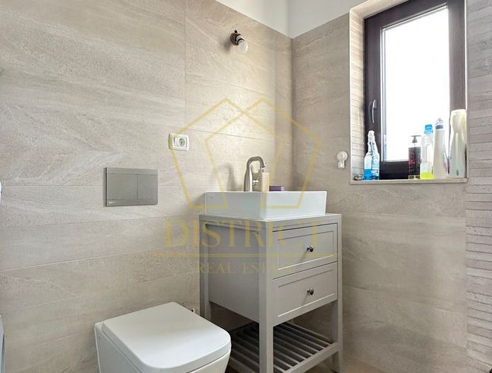 Duplex cu 4 camere si dressing mobilat in Giroc zona Planetelor la asfalt. - Poză 19