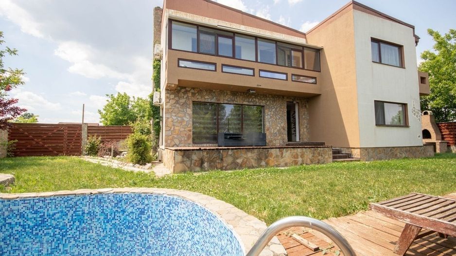 Casă elegantă cu piscină și curte generoasă – Otopeni Ferme - Poză 1