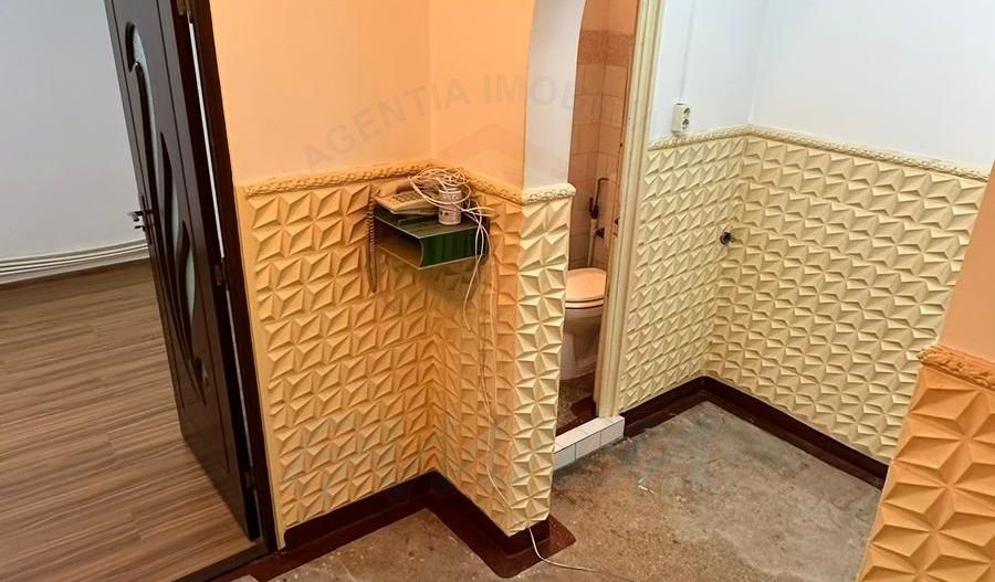 Vanzare Apartament cu 2 camere, zona Micro 13B, etaj 2, pret 63.000 E - Poză 6