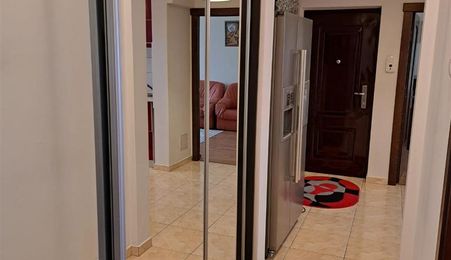 Apartament cu 3 camere decomandat - Zona Carrefour Felicia - Etaj 2 !