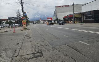 Inchiriere spatiu stradal, Bascov centru - Poză 4