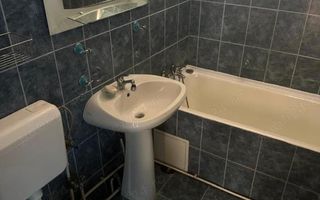 Ag BRASADAS vinde apt. 2 cam ULTRACENTRAL etaj 4/4. - Poză 5