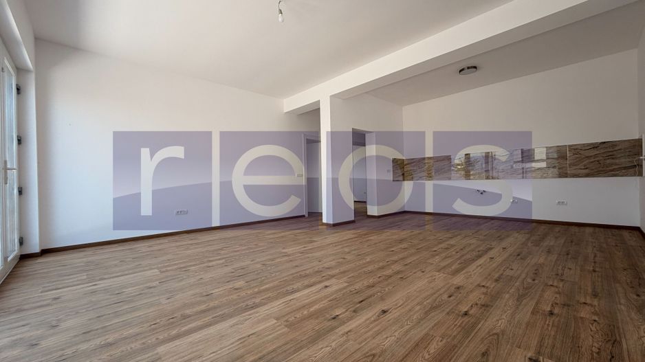VANZARE CASA 5 CAMARERE | 400 MP | TUNARI - Poză 2