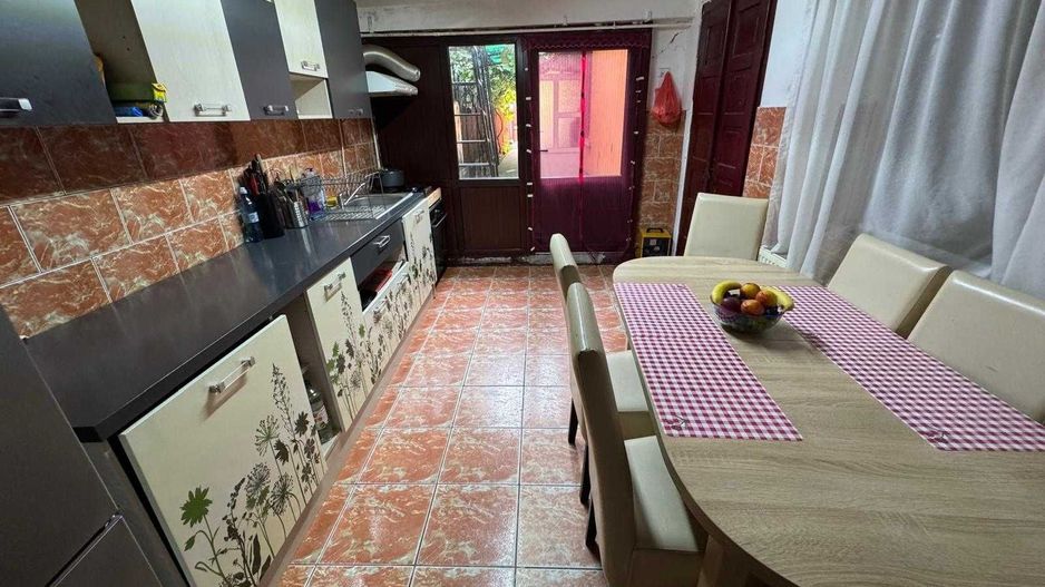 Casa de vânzare în zona Calea Sagului - Poză 4