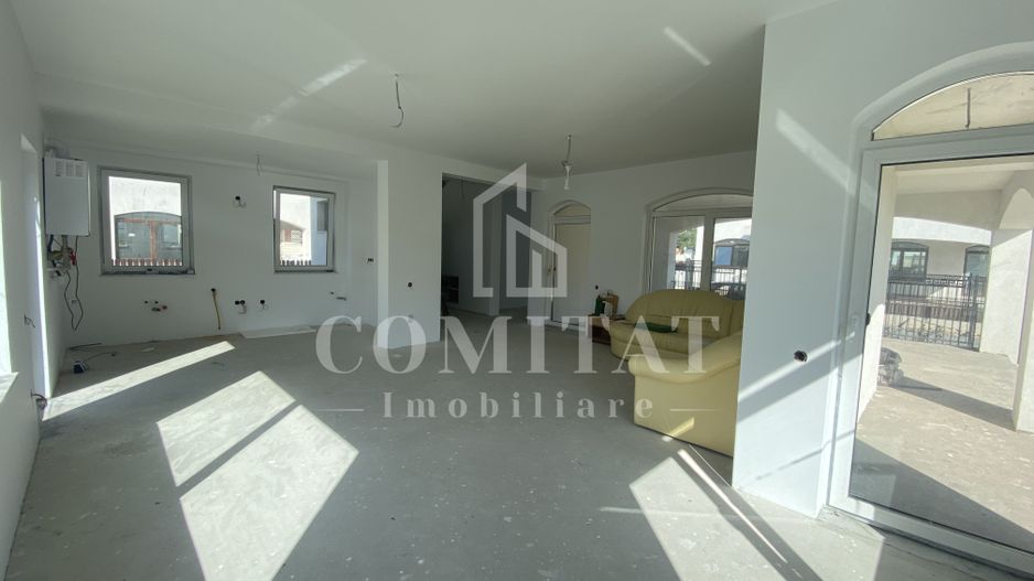 Casă de vânzare | Dispunere pe 2 niveluri | Localitatea Dezmir - Poză 4