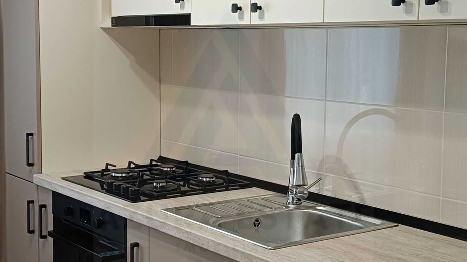 Apartament 3 camere prima inchiriere balcon inchis zona Vasile Aaron - Poză 5