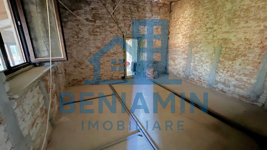 Casa La tara-Renovata partial -Teren 1000mp-Dolj -Rate -Disponibila - Poză 6