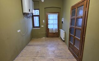 1 camera | centrala proprie | curte generoasa | zona excelenta | - Poză 5