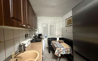 Vânzare apartament 3 camere, Zona Bucovina - Poză 5