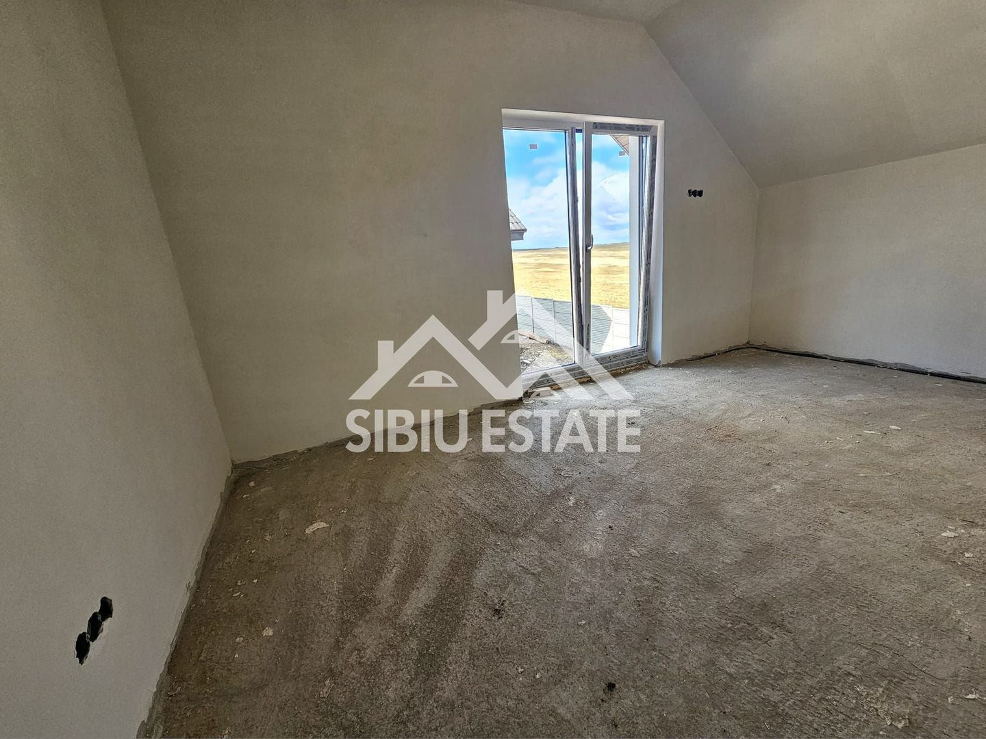 Casa 5 camere curte mare, casa noua - Poză 7