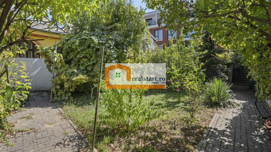 Langa Metrou, curte proprie 200mp, Garaj, 3 camere, centrala, pet friendly - Poză 22