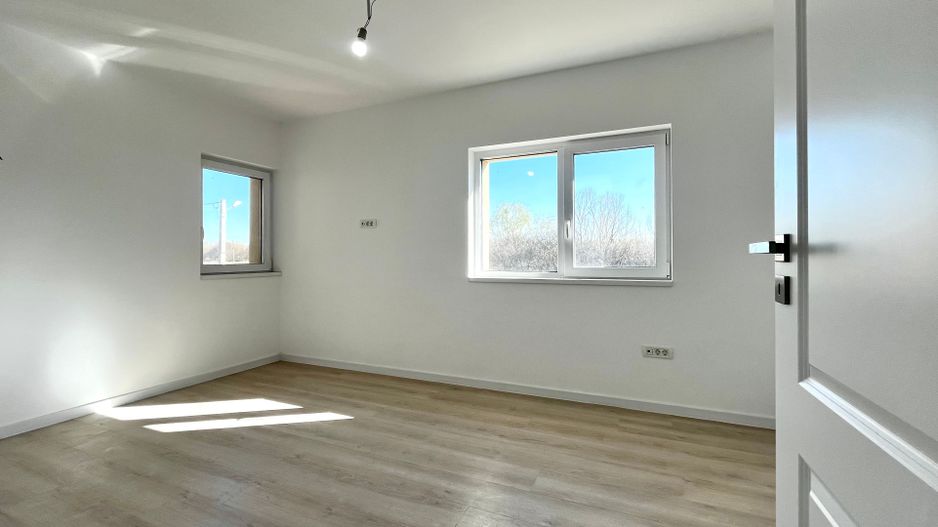 Duplex modern, separat prin camera tehnica, in Ghiroda - zona Primărie - Poză 15