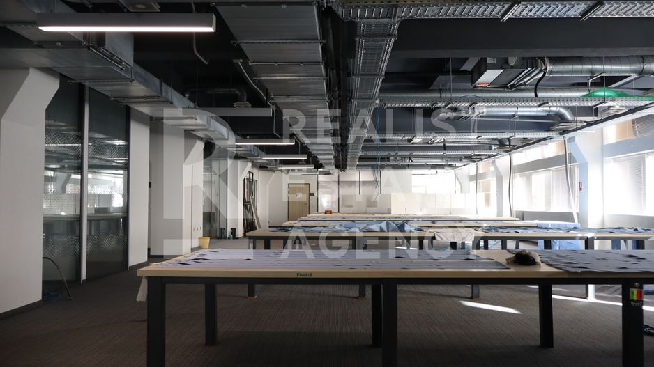 Spațiu de birouri premium, 500 mp, cu parcare – în centrul Iașului - Poză 3