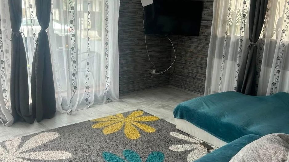 Apartament 2 camere decomandat plus parcare, Zona Selimbar - Poză 1
