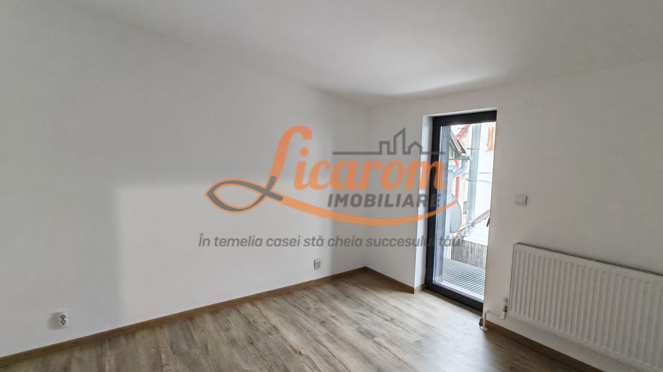 Casa P+E zona Astra-Racadau,4 camere,curte comuna.Comision 0 - Poză 10