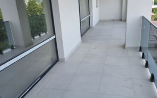 Apartament cu 3 camere, 87 mp + 2 terase, parcare subterană, bloc nou - Poză 2
