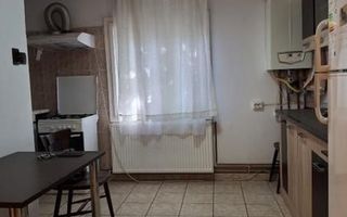 Apartament 3 camere parter cu balcon - Poză 1