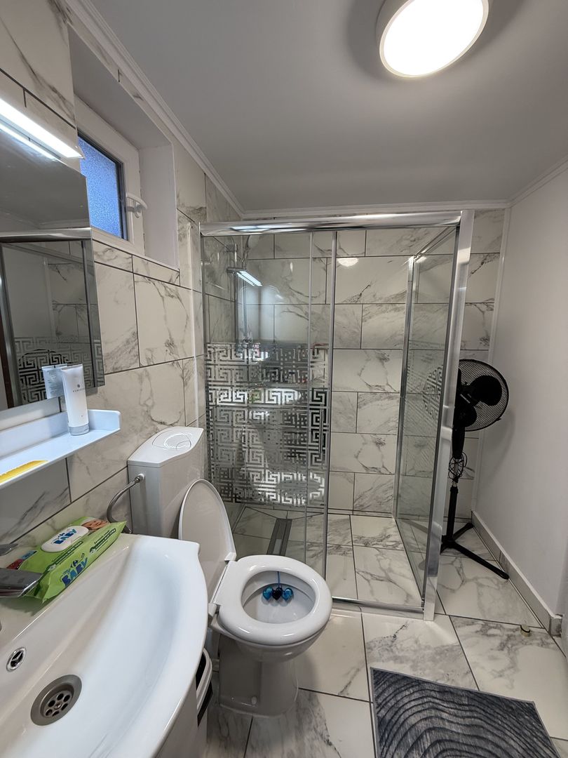 Casa 5 camere, foișor , garaj și teren 800mp cu toate utilitățile! - Poză 2