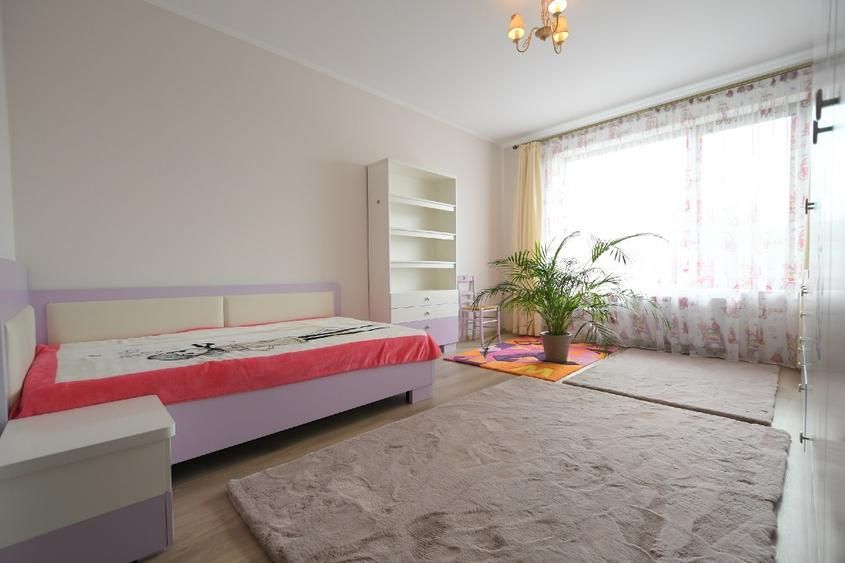 Proprietate premium cu teren de 2.000 mp | Casă 412 mp utili - Poză 3