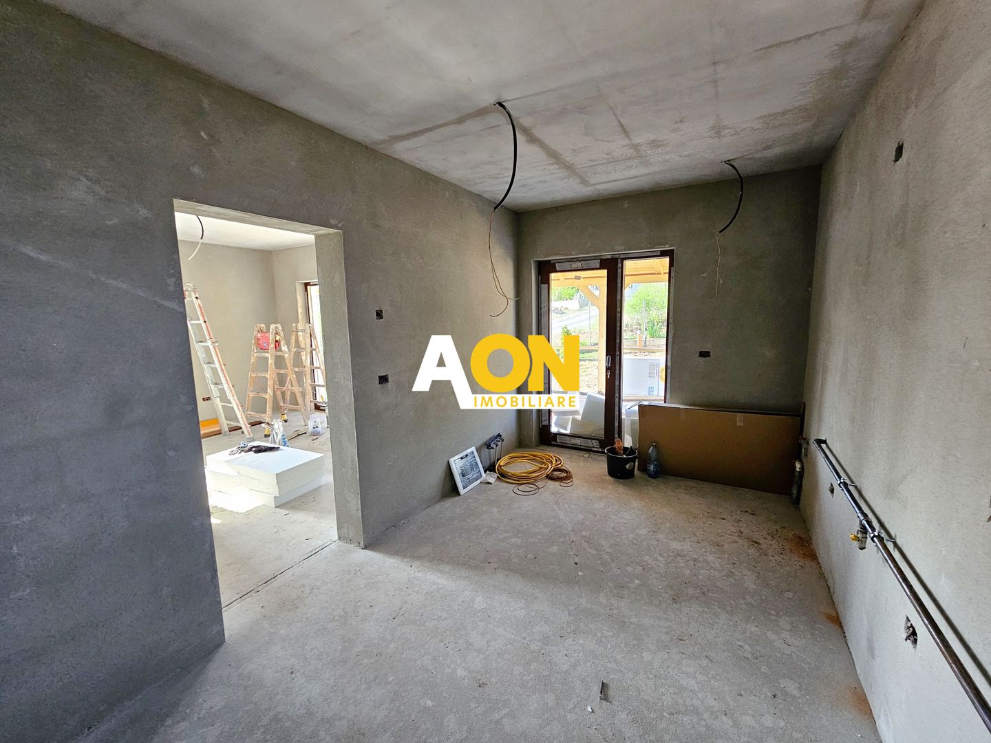 Casa la gri ( semifinisata ), 4 camere, 668 mp teren, com. Ciugud - Poză 8