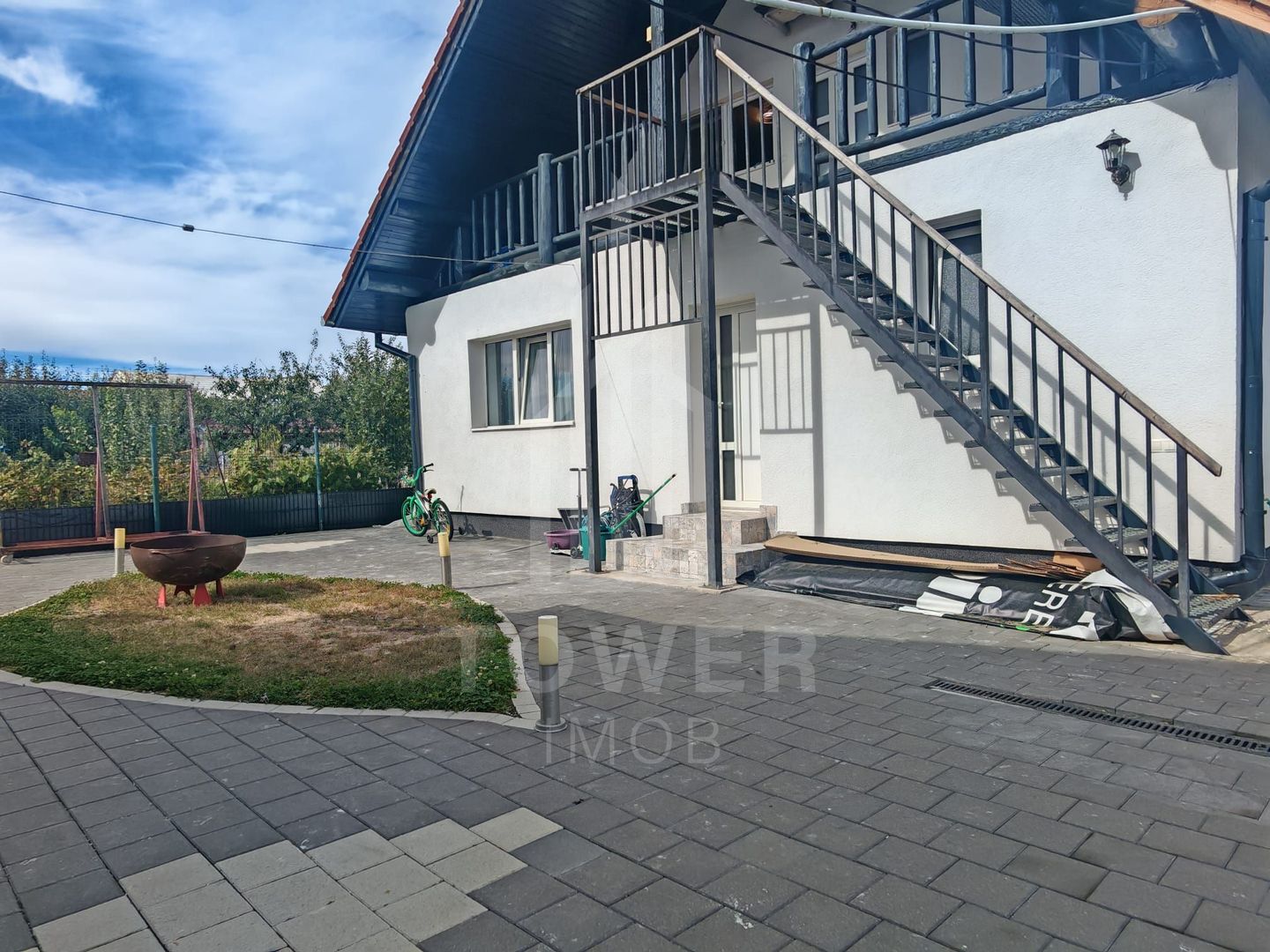 Casă individuală cu 2 apartamente și anexă generos de 100 mp - Poză 8
