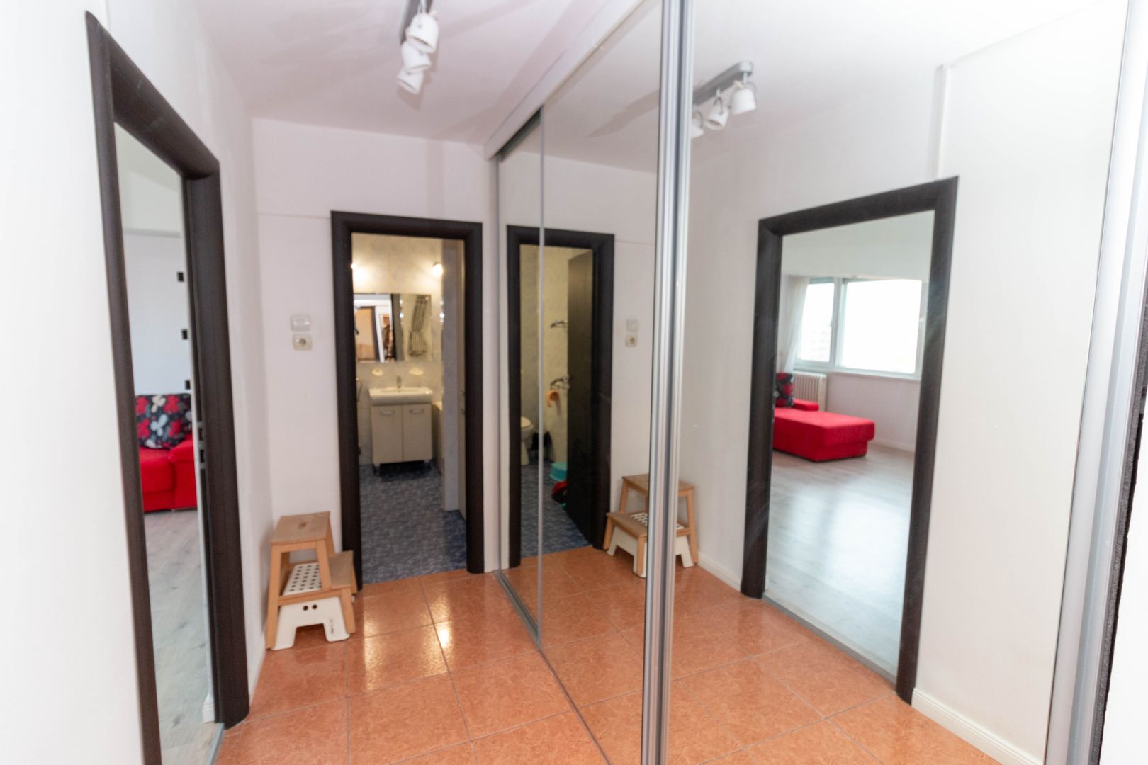 Apartament cu 2 camere decomandat de vanzare in zona Muncii Basarabia - Poză 14