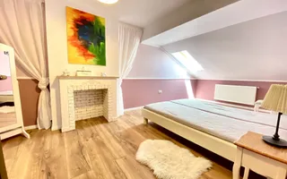 Apartament 3 camere, 2 bai, decomandat in Strand pentru inchiriat - Poză 11