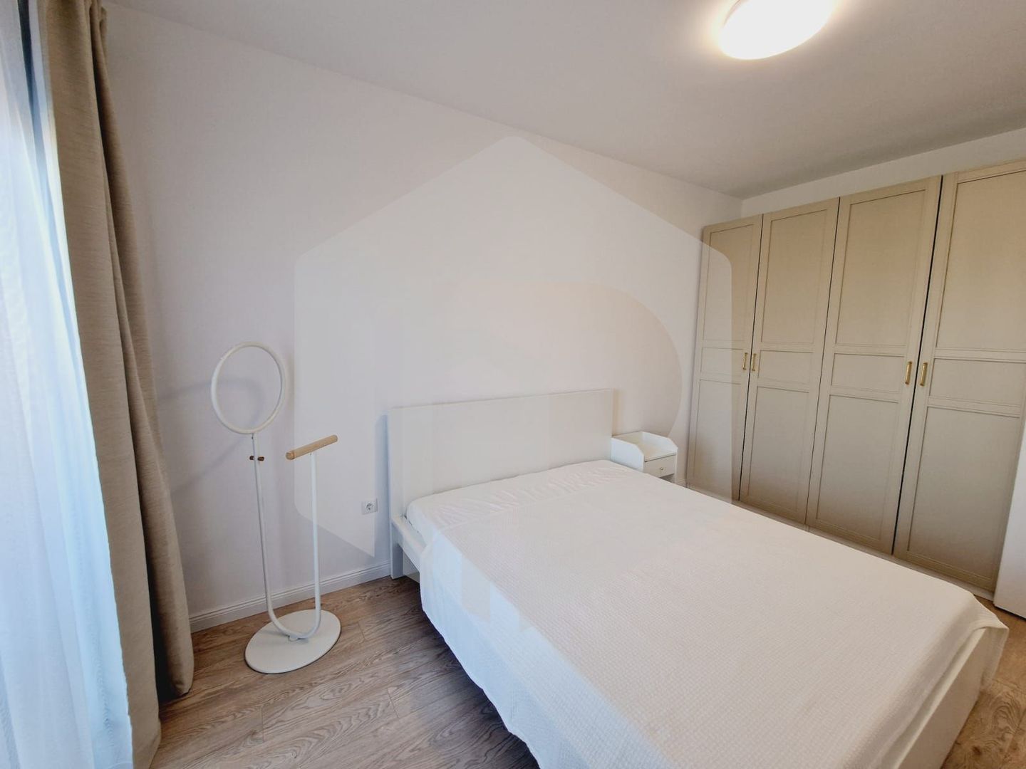 Apartament modern 2 camere loc de parcare inclus - Poză 4