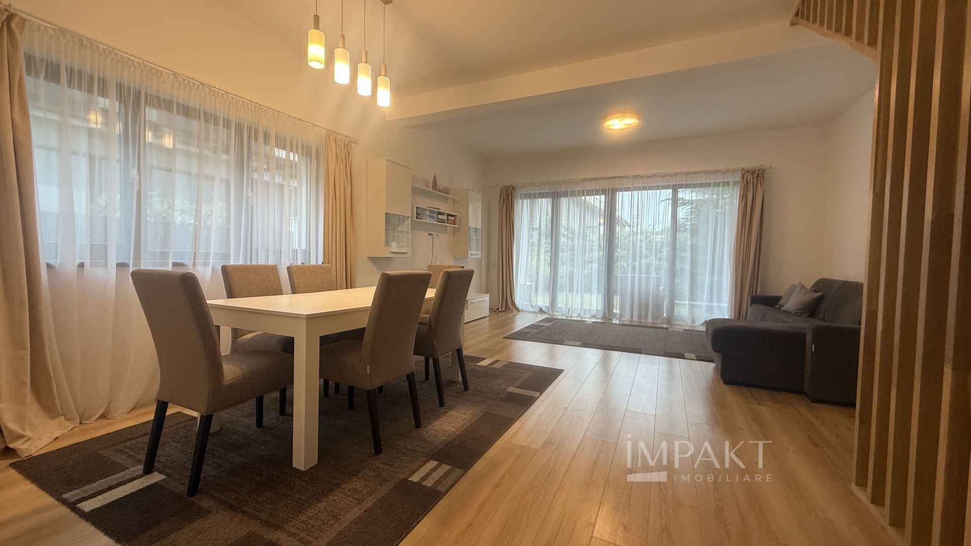 Casa tip duplex cu 4 camere la cheie in cartierul Europa - Poză 1