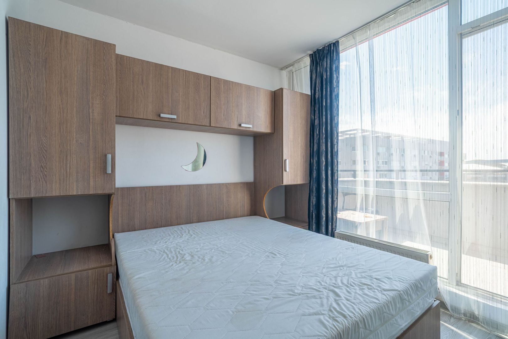 Investiție la cheie: Penthouse ARED UTA cu chiriaș preluabil - Poză 3