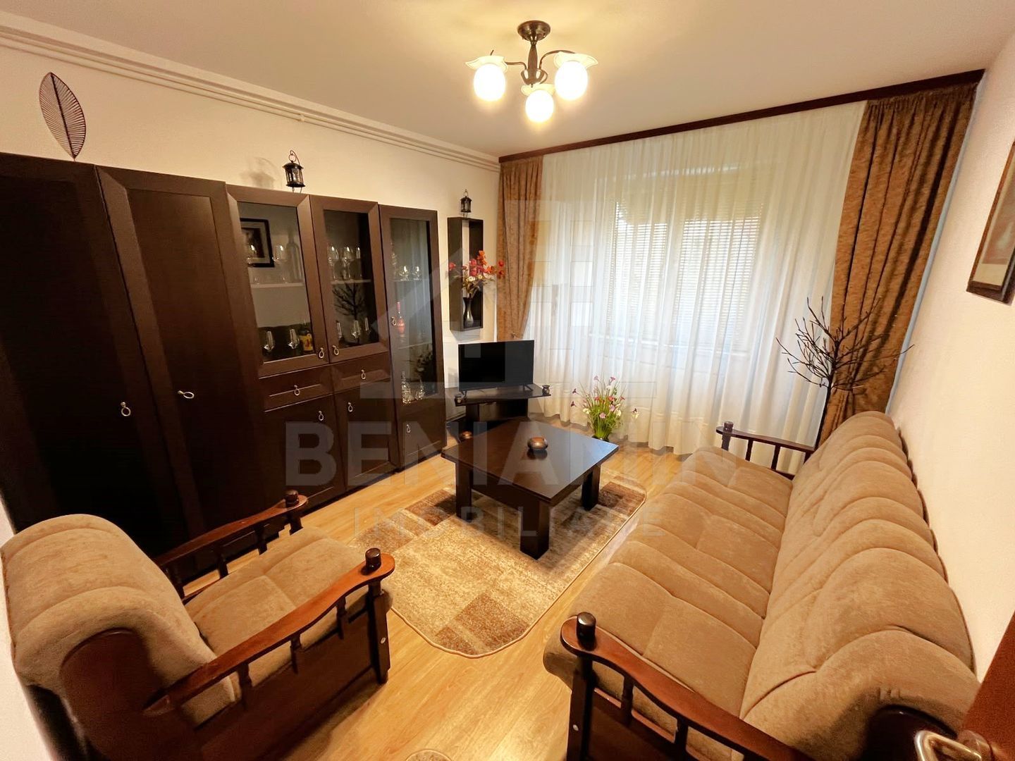Apartament-2camere-decomandat-mobilat-utilat-centrala - Universitate - Poză 1