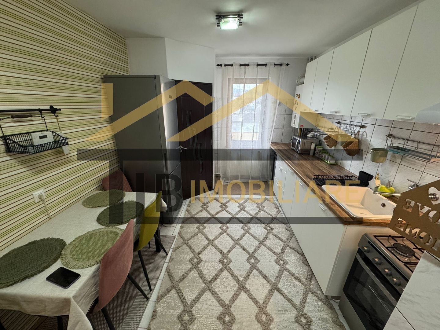 Apartament cu 3 camere, 75 mp, Zona Diamant - Poză 9