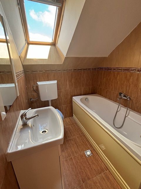 Apartament tip mansarda - Poză 6