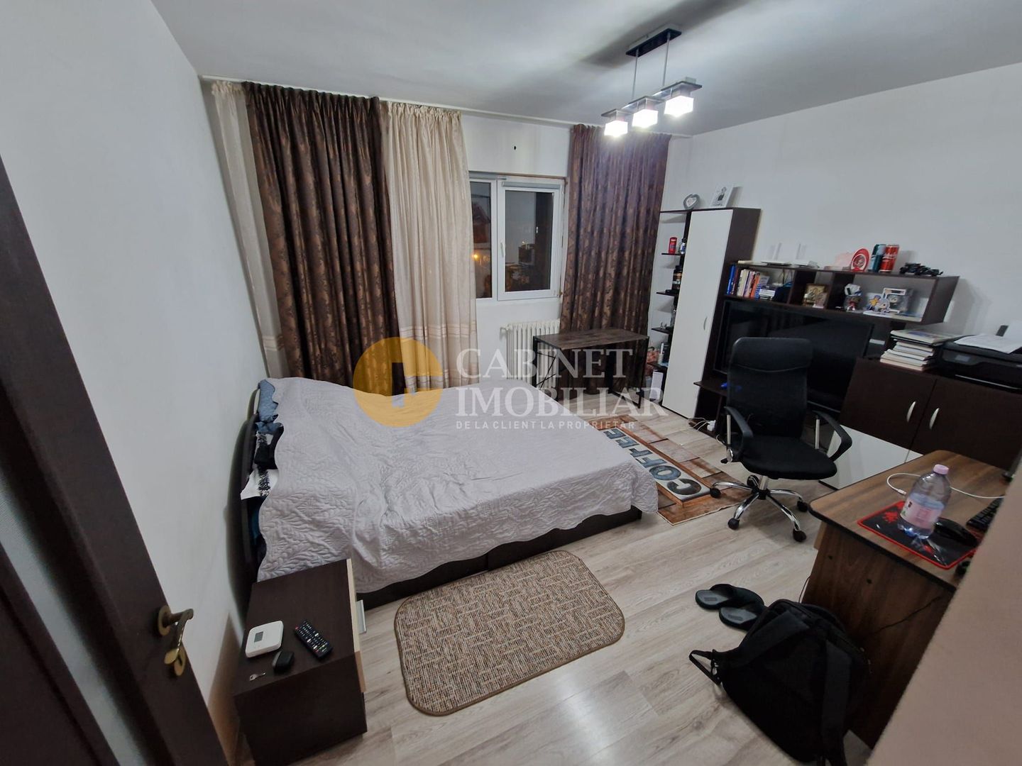 2 Camere Decomandat, etaj intermediar, mobilat/utilat-Zona Alexandru cel Bun - Poză 1