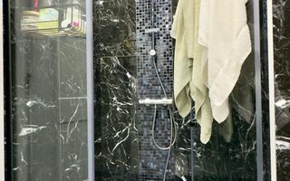 Apartament ultrafinisat cu panoramă – lumină, spațiu și conectivitate - Poză 6