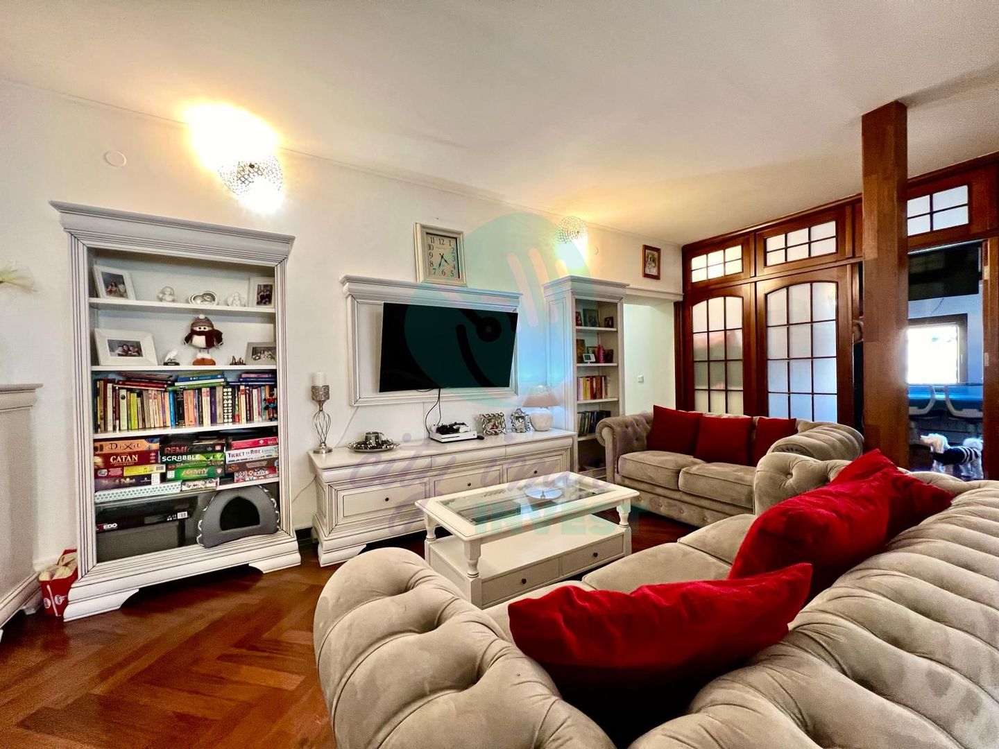 APARTAMENT PREMIUM IN VILA-FINISAJE DE LUX-UNIRII-CURTE PROPRIE - Poză 1