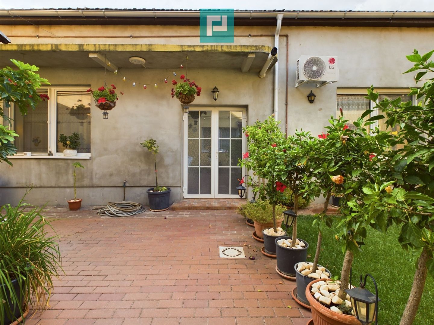 Apartament cu 3 camere la curte comună în Grădiște - Poză 22