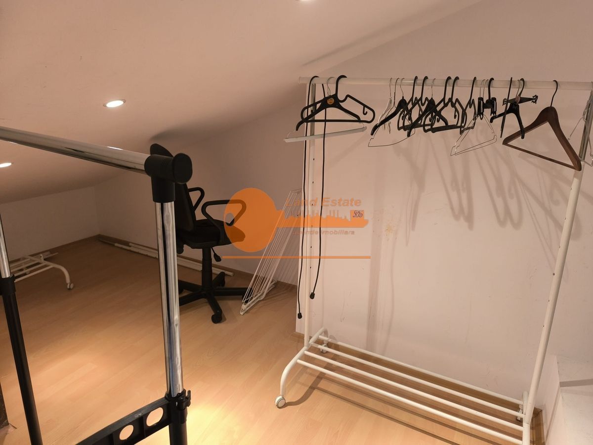 Apartament 2 camere | Mansardă | Parcare | Damaroaia - Poză 10