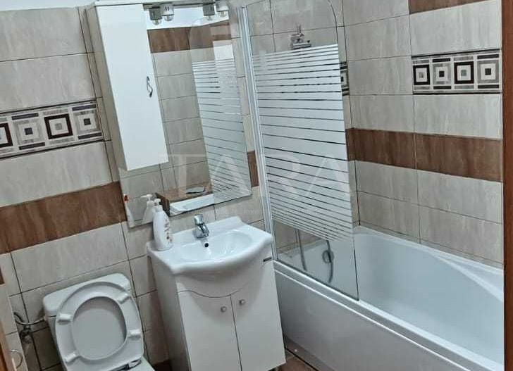 Apartament 3 camere decomandat, parcare inclusă. - Poză 6