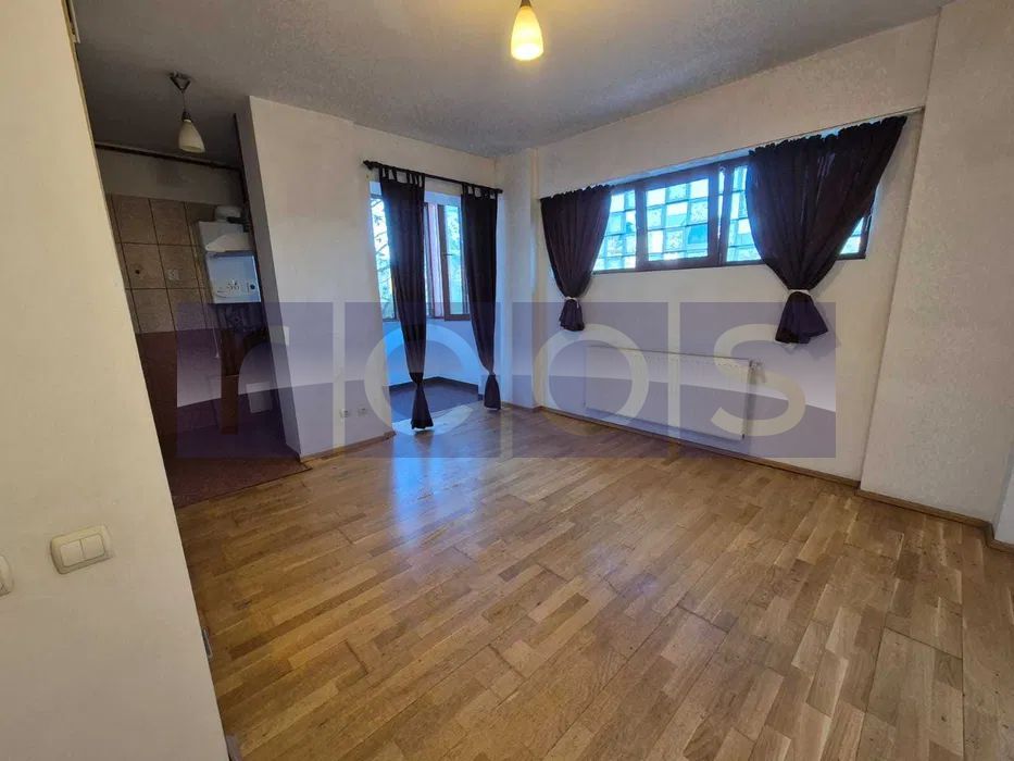 VANZARE GARSONIERA I LIBERA I VALEA OLTULUI - DRUMUL TABEREI - Poză 2