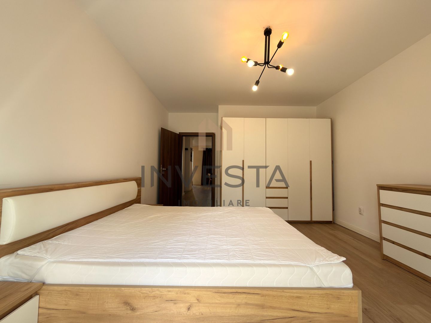 Apartament 2 camere, parcare inclusa etaj intermediar, Andrei Muresanu - Poză 7