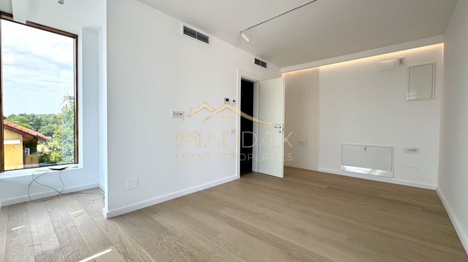 Vila cu 6 camere *575mp* / 12 locuri parcare // Pipera- Iancu Nicolae - Poză 49